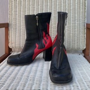 Harley Davidson Flame Boots!